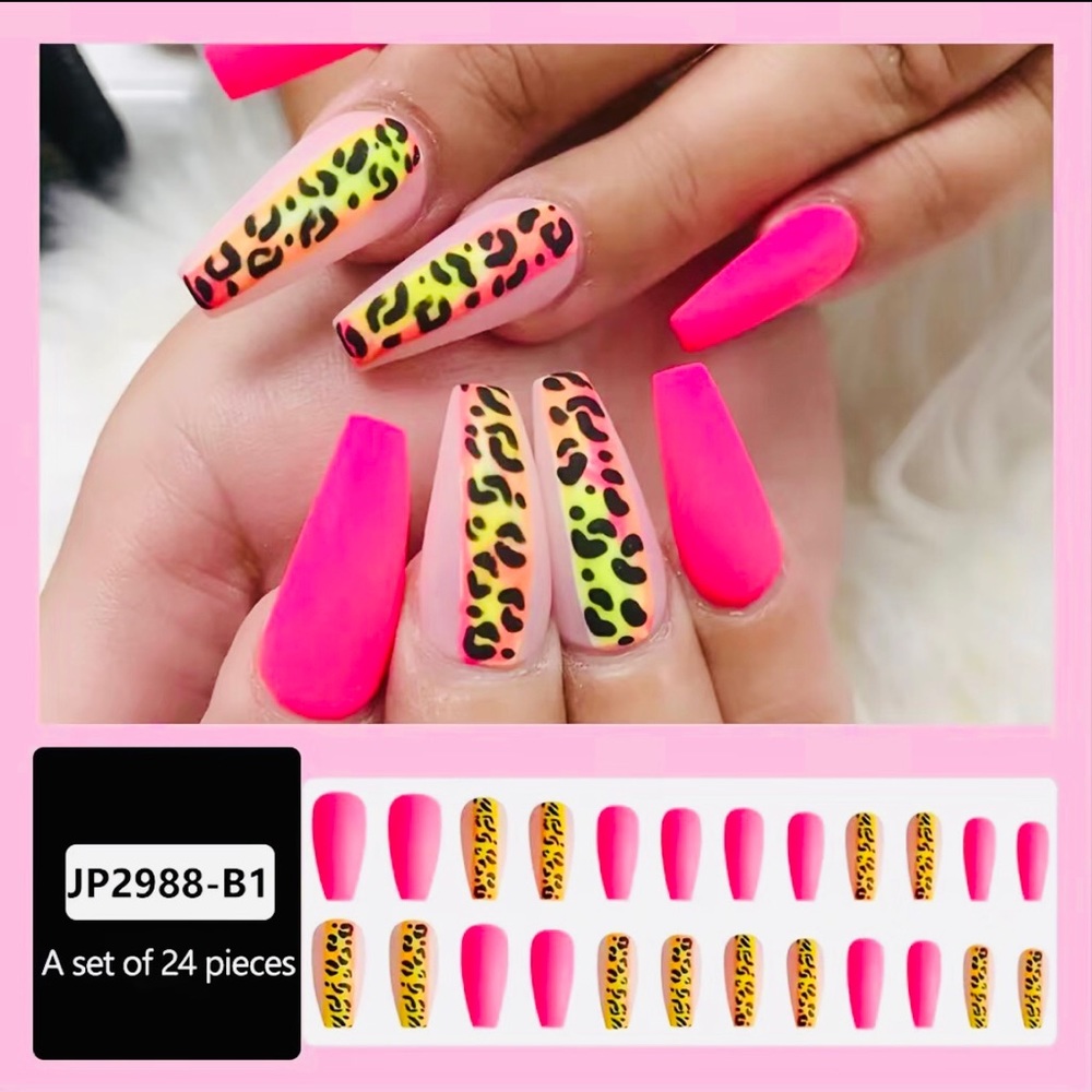 Stay fresh with this 24 Pcs hot pink cheetah print